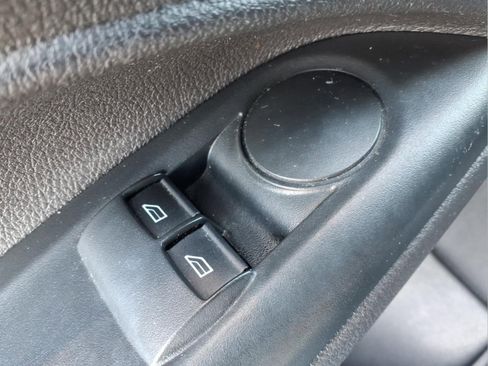 Used 2017 Ford Transit Connect XL image 16