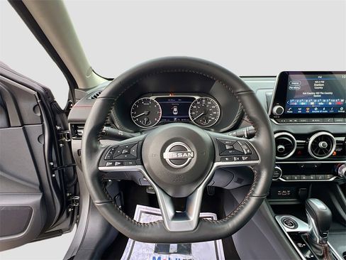 Used 2024 Nissan Sentra SR image 11