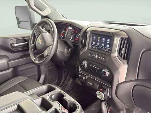 Used 2025 Chevrolet Silverado 2500 W/T w/ WT Convenience Package AWD/4WD image 12