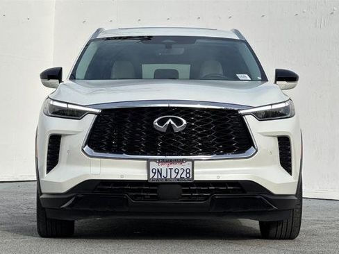 Certified 2024 INFINITI QX60 Luxe image 9