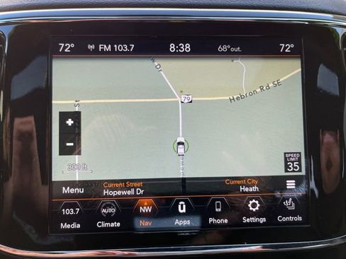 Used 2021 Jeep Grand Cherokee Limited AWD/4WD image 19