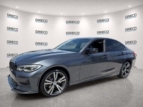 Used 2020 BMW 330i xDrive Sedan w/ Convenience Package AWD/4WD image 3