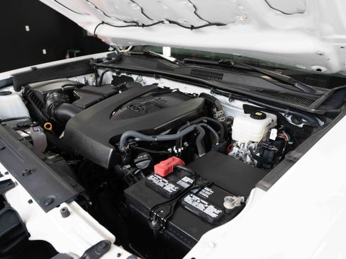 Certified 2023 Toyota Tacoma TRD Off-Road w/ TRD Premium Off Road Package image 32