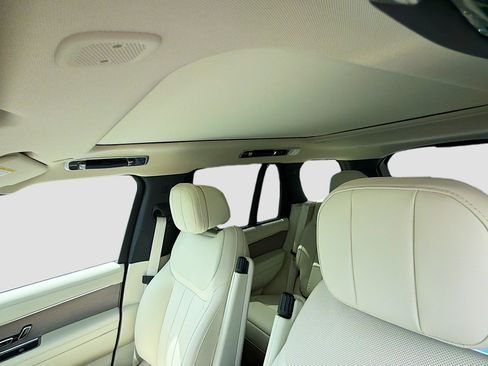 New 2026 Land Rover Range Rover SE AWD/4WD image 27