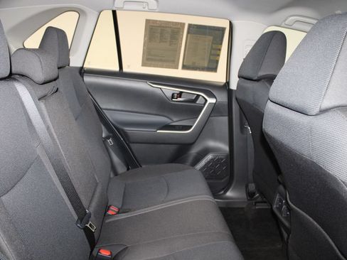 Used 2025 Toyota RAV4 LE AWD/4WD image 26