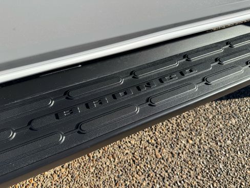 Used 2024 Ford Bronco Outer Banks w/ Sasquatch Package image 8