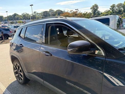 Used 2018 Jeep Compass Limited w/ Navigation Group AWD/4WD image 6
