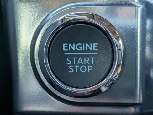 Used 2025 Ford F150 King Ranch w/ FX4 Off-Road Package image 31