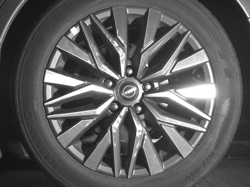 Used 2025 Nissan Altima 2.5 SV image 14