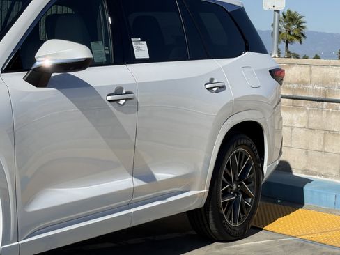 New 2026 Lexus TX 350 AWD image 8