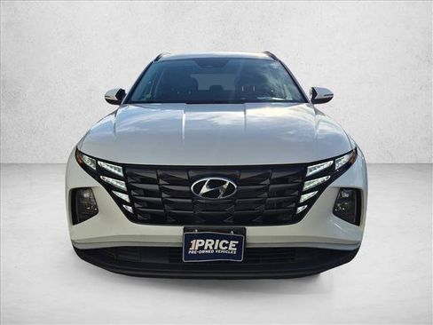 Used 2022 Hyundai Tucson SEL AWD/4WD image 2