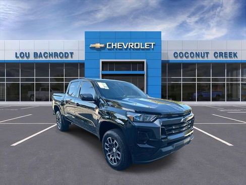 Used 2023 Chevrolet Colorado LT RWD image 1