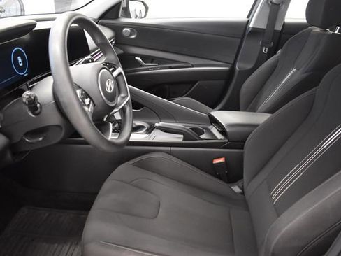 Used 2024 Hyundai Elantra SEL FWD image 22
