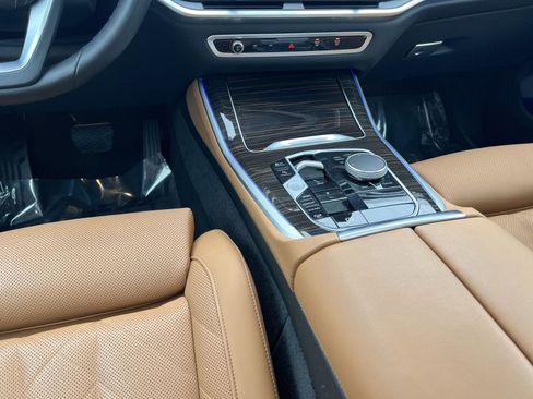 Used 2024 BMW X5 xDrive40i w/ Premium Package image 23