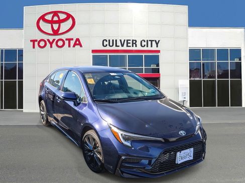 Used 2026 Toyota Corolla SE FWD image 1