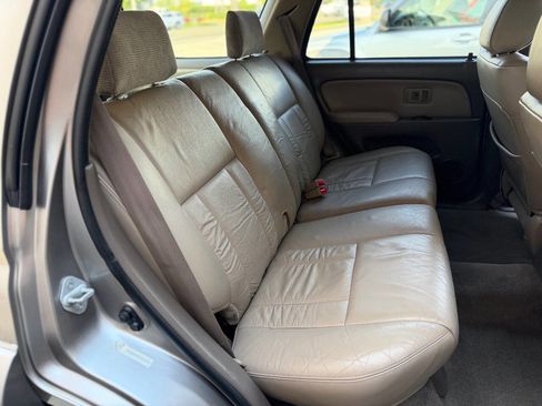 Used 2001 Toyota 4Runner Limited image 16