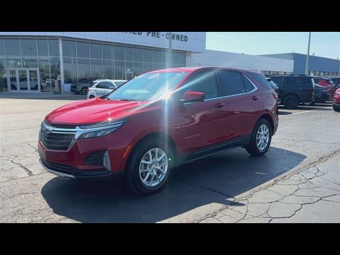 Certified 2024 Chevrolet Equinox LT w/ LPO, Floor Liner Package image 4