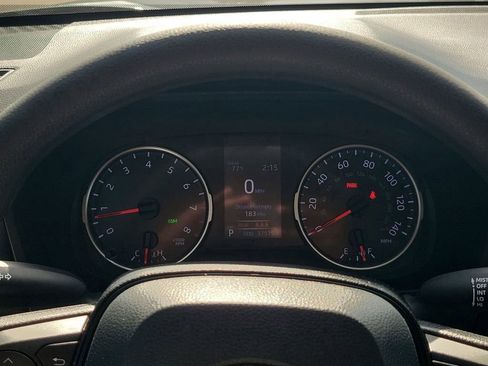 Used 2021 Toyota RAV4 LE image 28