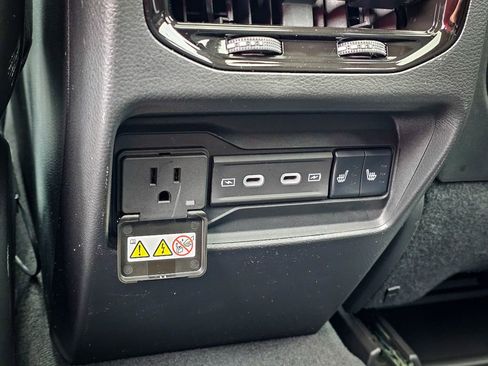 New 2026 Jeep Grand Cherokee Limited image 36