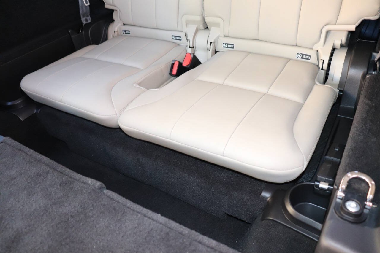 Used 2018 Land Rover Discovery HSE AWD/4WD image 58