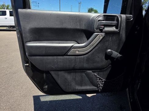 Used 2015 Jeep Wrangler Sport AWD/4WD image 9