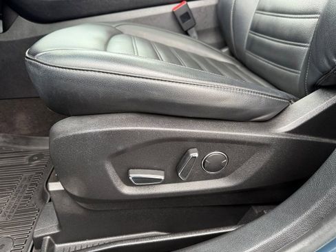 Used 2019 Ford Edge SEL w/ Equipment Group 201A image 14