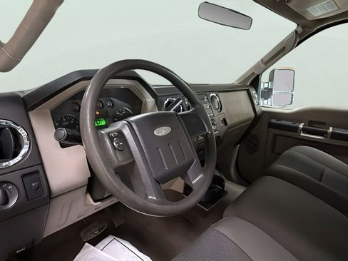 Used 2010 Ford F250 XLT image 22