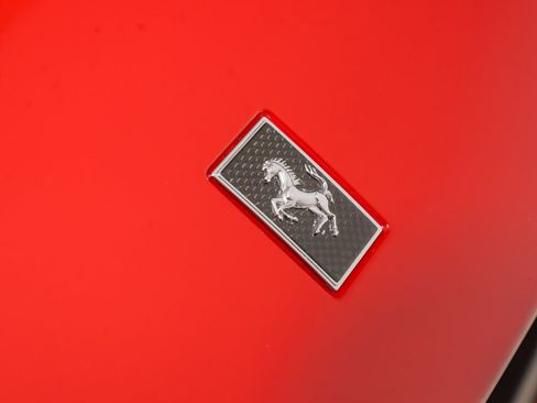 Used 2018 Ferrari 812 Superfast RWD image 36