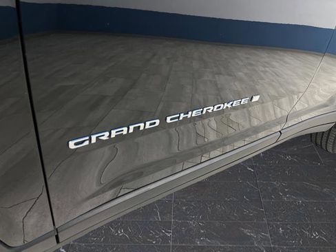 Used 2024 Jeep Grand Cherokee Limited 4xe image 39