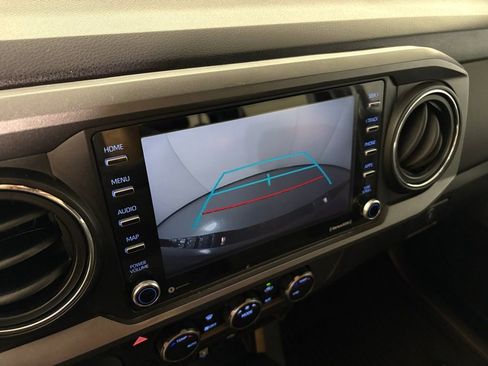 Used 2021 Toyota Tacoma TRD Off-Road image 27