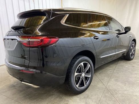 Used 2021 Buick Enclave Essence w/ Sport Touring Edition image 6
