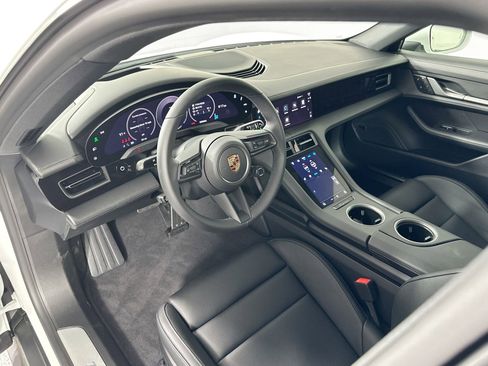 Certified 2025 Porsche Taycan image 4