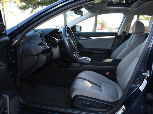 Used 2019 Honda Civic EX image 11