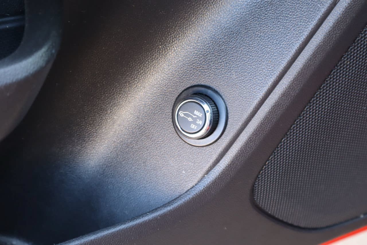 Used 2019 Chevrolet Blazer RS w/ Sun and Wheels Package FWD image 22