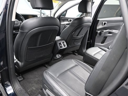 Certified 2023 Kia Sorento EX image 17