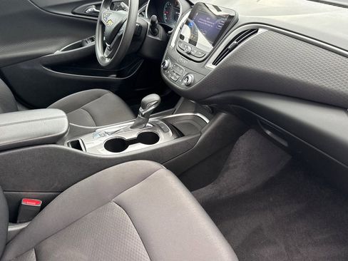 Certified 2022 Chevrolet Malibu LT image 16