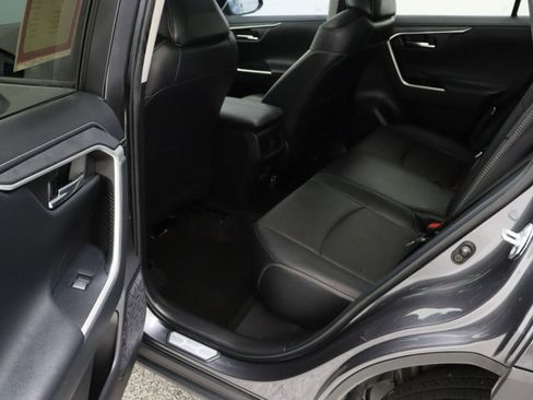 Certified 2022 Toyota RAV4 Limited FWD image 29