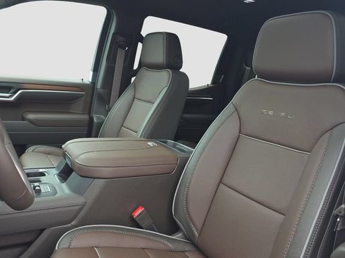 New 2026 GMC Sierra 1500 Denali w/ Technology Package AWD/4WD image 7