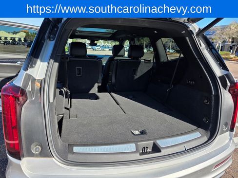 Used 2020 Cadillac XT6 Premium Luxury image 34