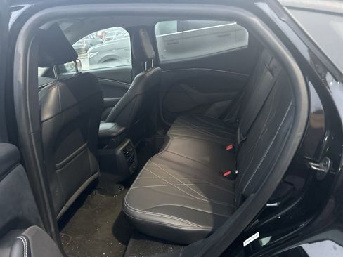 Used 2022 Ford Mustang Mach-E Select image 9