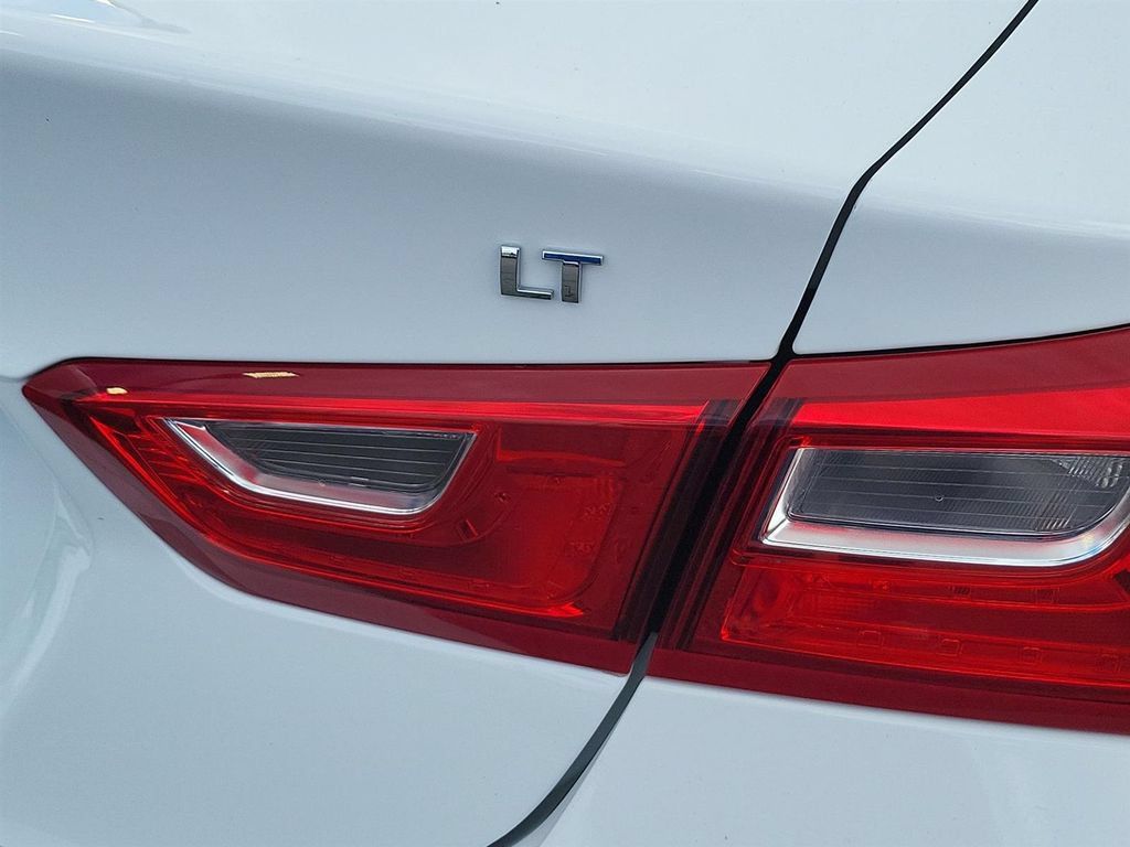 Certified 2024 Chevrolet Malibu LT FWD image 23