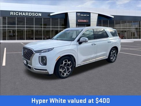 Used 2022 Hyundai Palisade Calligraphy image 2