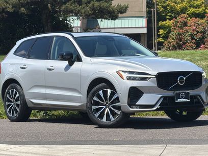 Used 2023 Volvo XC60 B5 Plus w/ Climate Package