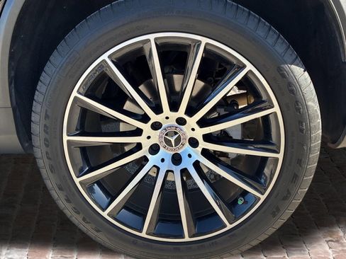 Used 2023 Mercedes-Benz GLC 300 GLC 300 Coupe image 16