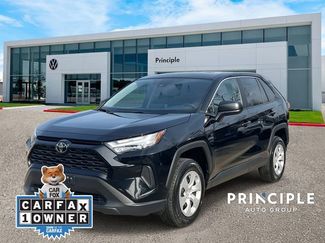 Used 2024 Toyota RAV4 LE video 1