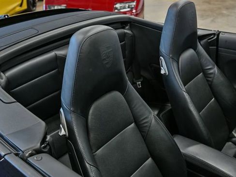 Used 2017 Porsche 911 Carrera image 16