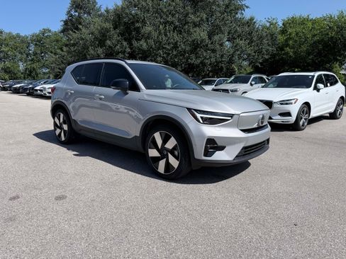 Certified 2023 Volvo XC40 Recharge Ultimate AWD/4WD image 7