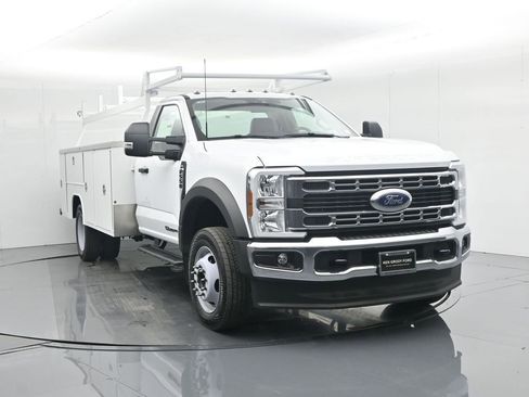 New 2025 Ford F550 2WD Regular Cab Super Duty image 59
