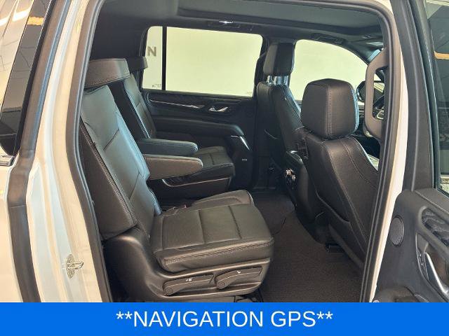 Used 2023 GMC Yukon XL Denali w/ Max Trailering Package AWD/4WD image 11
