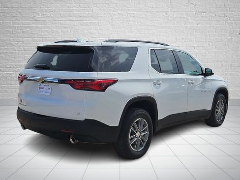 Used 2023 Chevrolet Traverse LT AWD/4WD image 4